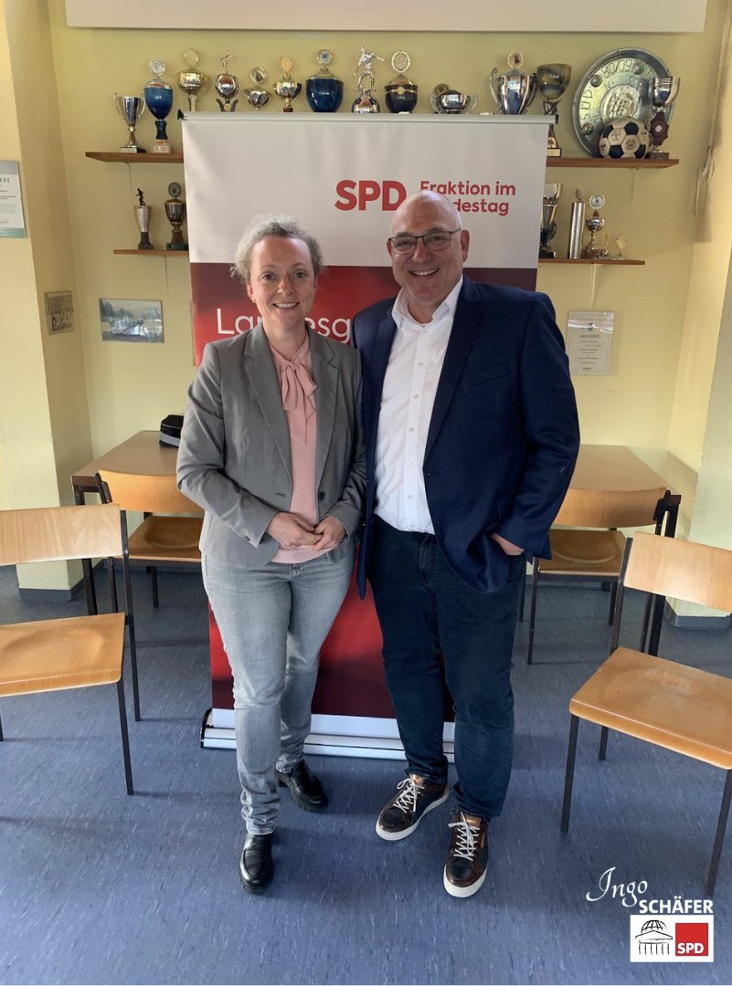 Gestern fand in Remscheid unsere FvO mit Nadine Heselhaus zum "Gesellschaftliches Engagement stärken" statt. Mit Teilnehmern aus verschiedensten Bereichen des Ehrenamts konnten wir gute und wichtige Eindrücke sammeln und nehmen ihre Wünsche, Sorgen und Eindrücke mit nach Berlin.