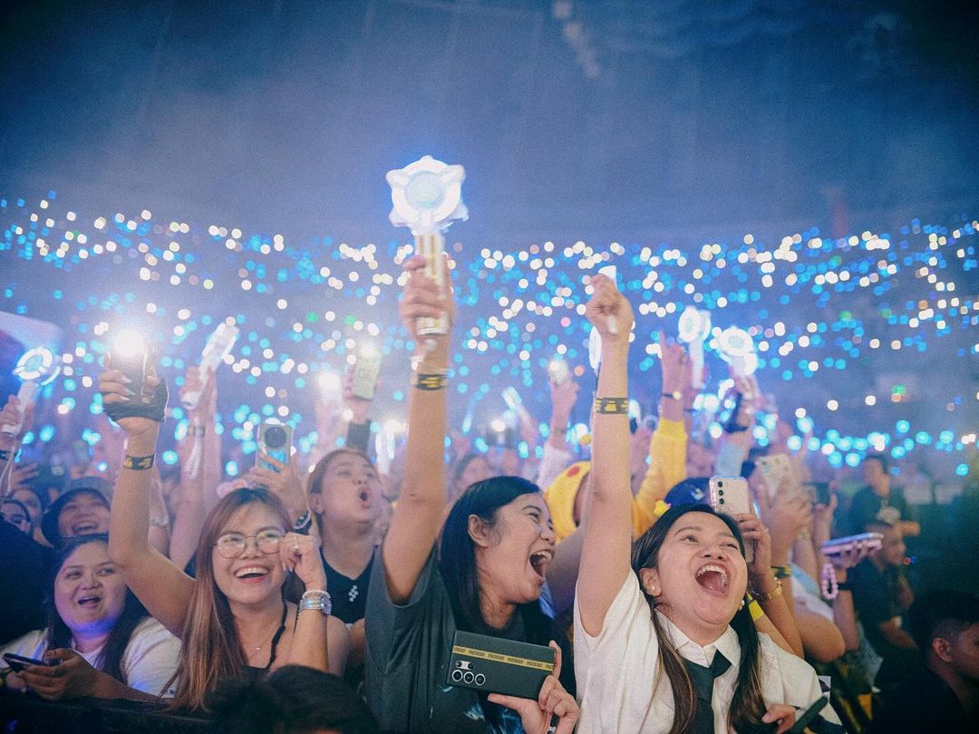 to the most dedicated fandom, may we never get tired of shouting our lungs out and waving our lightsticks for SB19 💙 @SB19Official #SB19 #PAGTATAGFinaleConcertHighlights