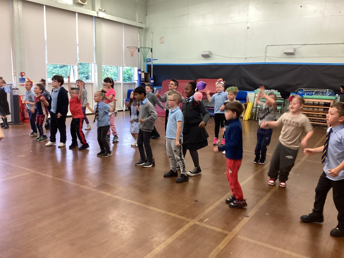 Mrs Lyons and Primary 7 tweet media