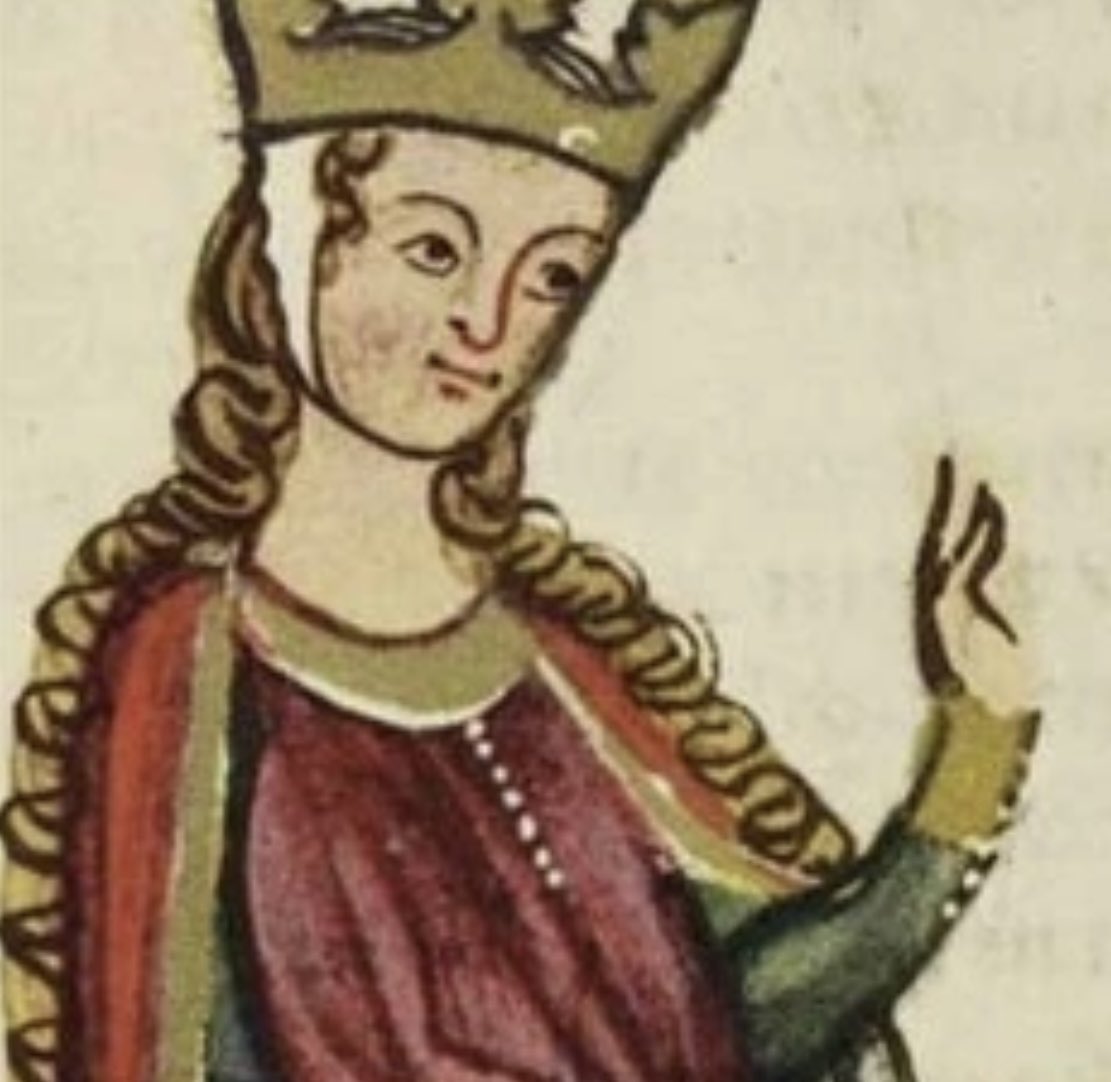 Today in “Sex lives of the Royals”@GabbyStorey joins self & @restorationcake to discuss Eleanor of Aquitaine, slut shaming, a Frenchman scared of sex & how what apparently happens on crusade, doesn’t stay on crusade… Get it FREE 🆙in⬆️profile ⬆️link @k8_lister @MattLewisAuthor