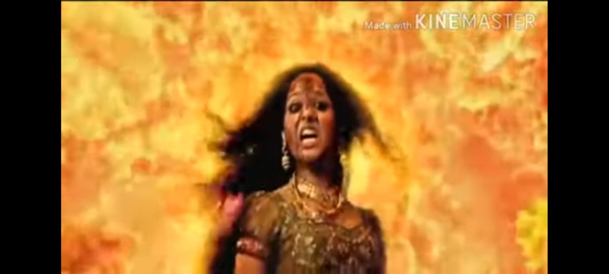mithrakeerthu's tweet photo. By seeing all movies of grandma Anushka   wherever director wants her show angry expression she stiffs her face and open her mouth but they will call that as acting, anu aunty thalapathy sura flop she only there for 2 mins singam hansika shurthi overshadowed Trisha in Ajith movie https://t.co/vqeovUUYEg