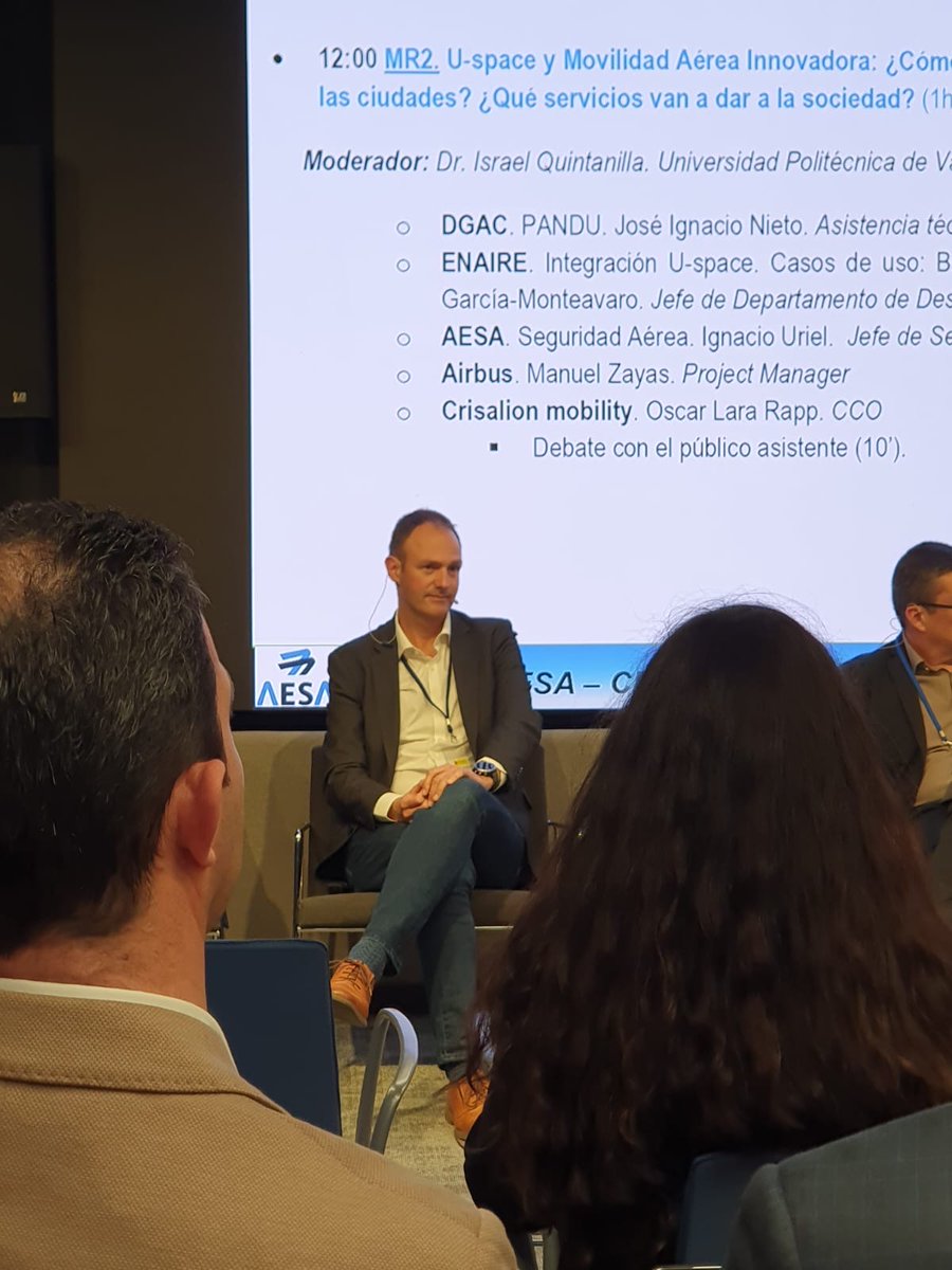 ENAIRE's tweet photo. 📌 Daniel García-Monteavaro, jefe dpto. Desarrollo Negocio Drones @ENAIRE, participa en #mesaredonda "#Uspace y Movilidad Aérea Innovadora: ¿Cómo se va a gestionar el vuelo de #drones en las ciudades? ¿Qué servicios van a dar a la sociedad?" moderada por Israel Quintanilla @UPV. https://t.co/oLkeUOeQq6