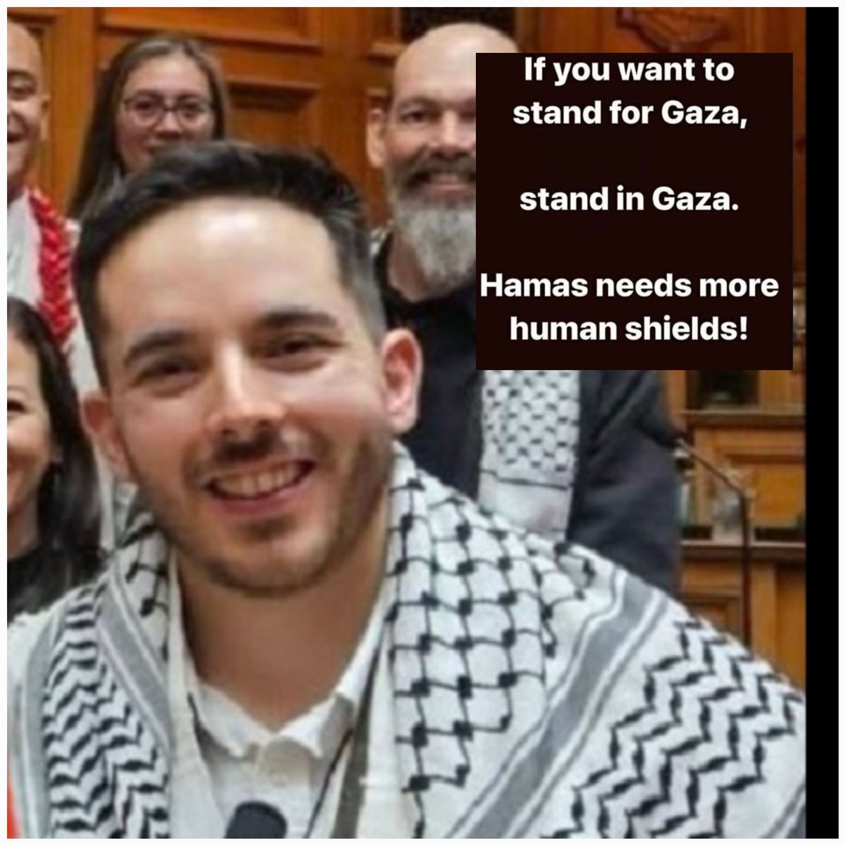 Completely whacko Marxist.
Brainwashes Aussie kids into believing the lies of #Hamas 
He should be sacked from the @Sydney_Uni for anti Semitism.
A middleclass intellectual who sits here in a Democracy and has not got the balls to piss off to Gaza.