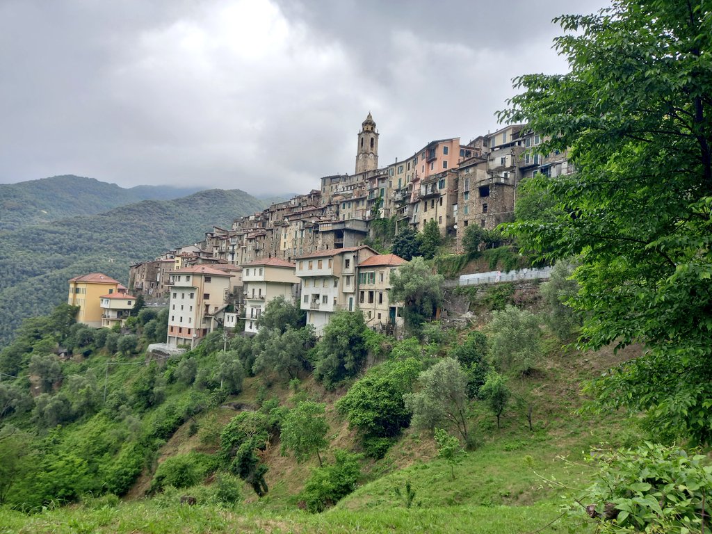 #Castelvittorio 

Alpi Liguria