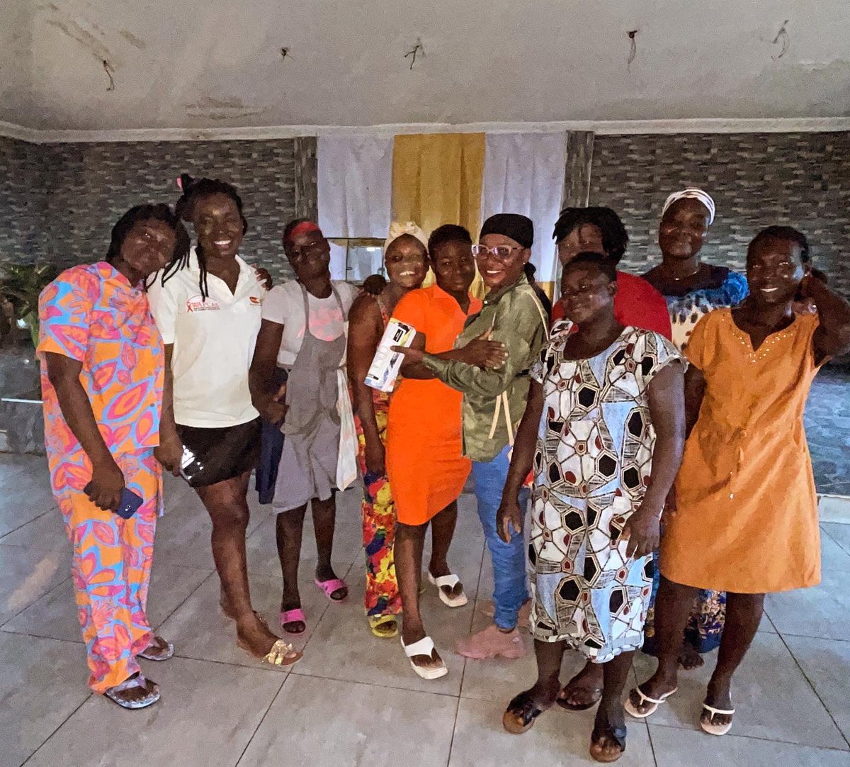 ProlinkGh's tweet photo. Women’s Voice and Leadership (WVL) project beneficiaries met w/ Pro-Link staff to discuss financial products and loan opportunities with Best Point Savings and Loans, aiming to boost their baking, hairstyling, makeup, and soap-making businesses.

#prolink #womenempowerment #ghana https://t.co/PZPPpAxZ0O