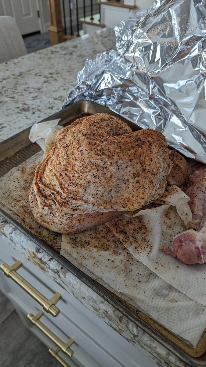 Weekday smoked turkey in the drum. diningandcooking.com/1405683/weekda… #Bbq