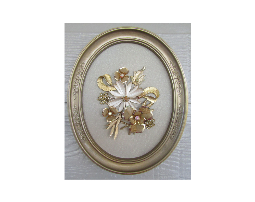 Framed Jewelry Art Flower Design #1 #OnSaleNow #FlowerDesign #FramedJewelryArt #MomSisGift #VintageJewelry #HandcraftedOriginal #Repurpose #Upcycle etsy.me/3V16790 via @Etsy