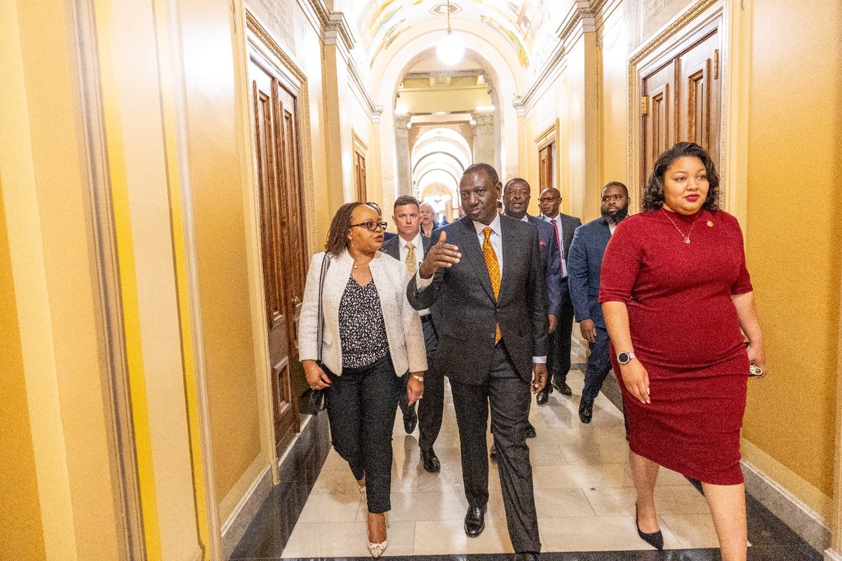 HE President @WilliamsRuto, Kenya delegation and members of the U.S. Congress led by Speaker Mike Johnson had a dialogue on various key issues for Kenya and the U.S. as a key partner in resolving regional conflicts, tackling insecurity, financial architecture for our countries,