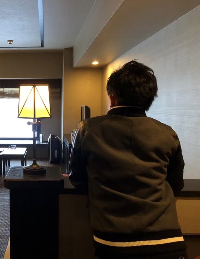 明日から1週間離れて生活するのしんどい、電話すれば、話せるけど本人が側にいるのと居ないとでは全く違いますよね

少し前の黒髪＋太っちょ晴さんのお写真載せておきます。今は体重元に戻りました