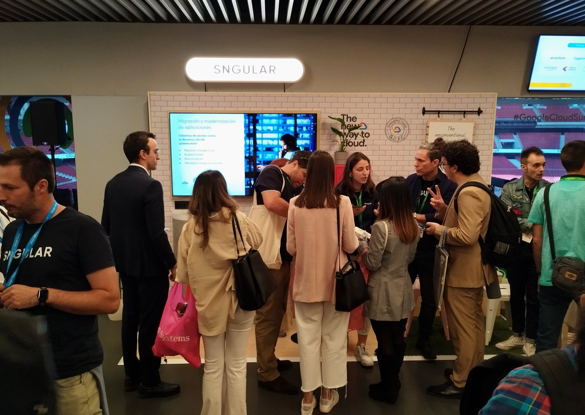 No olvides pasarte por el stand de @sngular en #GoogleCloudSummitMadrid , nuestra buena gente estará encantada de atenderte! @GoogleES @ANETA093 #GenAI