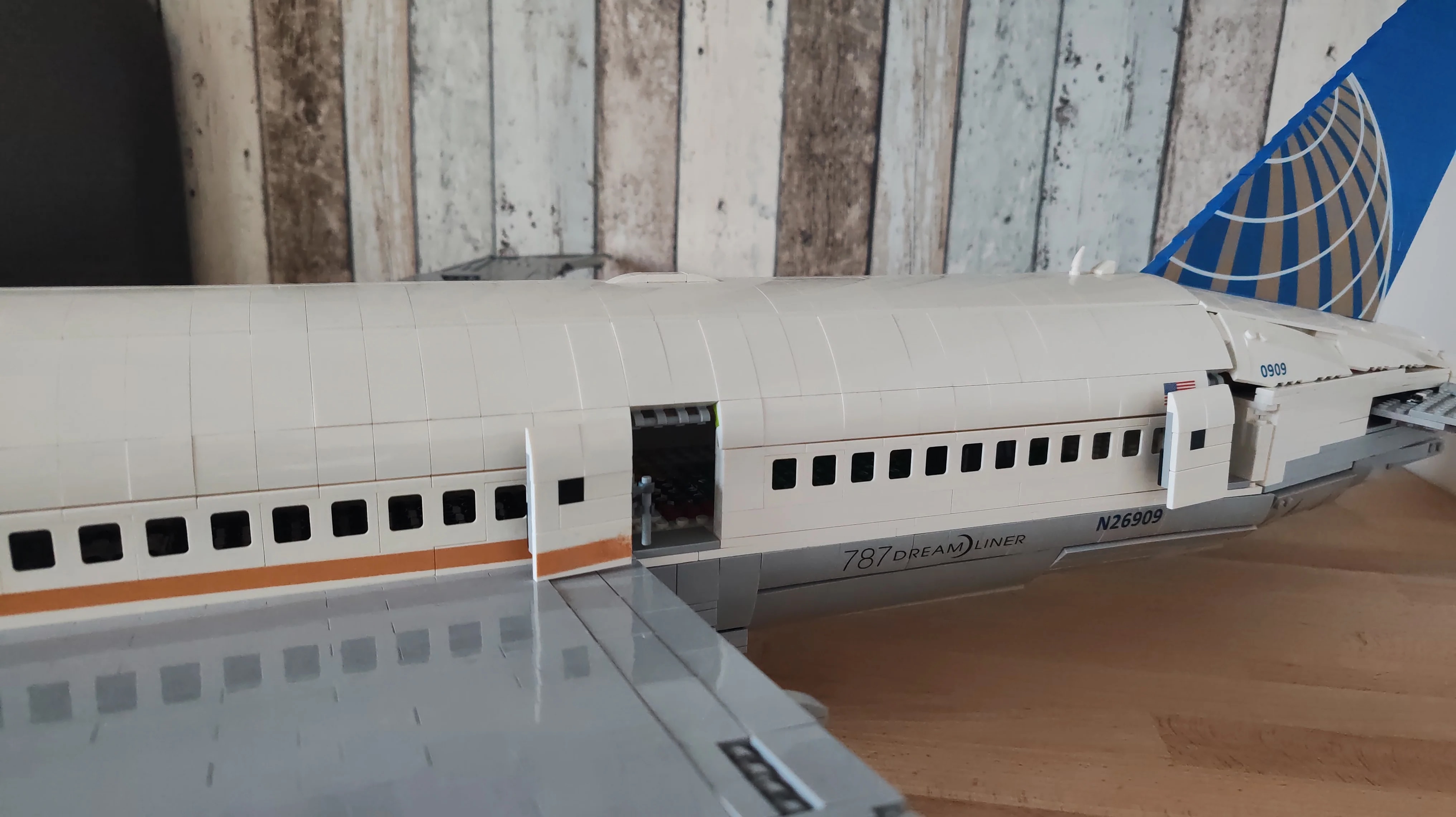 Lego united airlines sales