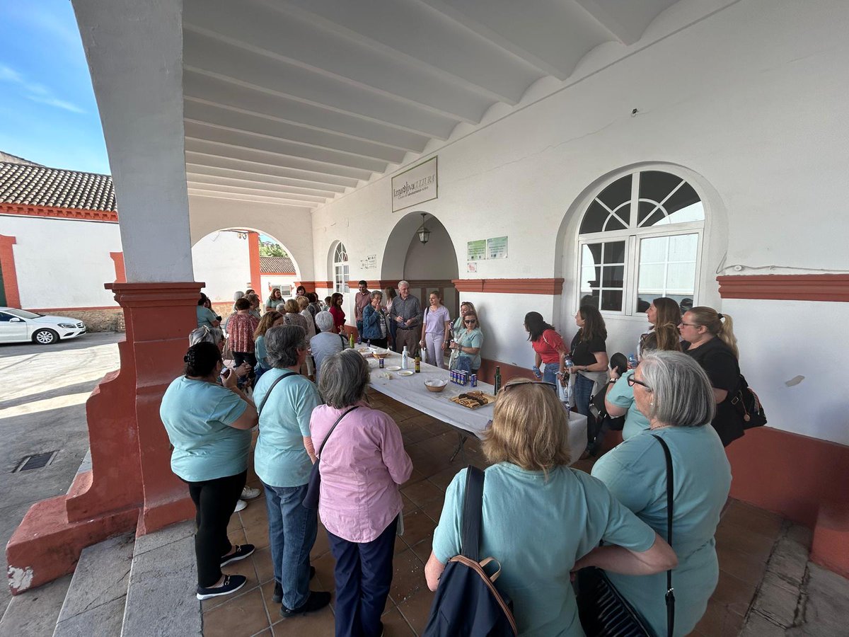 montesdegranada's tweet photo. La DOP Montes de Granada reúne a 40 mujeres en Iznalloz para participar en una cata de AOVE.

https://t.co/bAHT0IsBpa https://t.co/aaoAzmAovF
