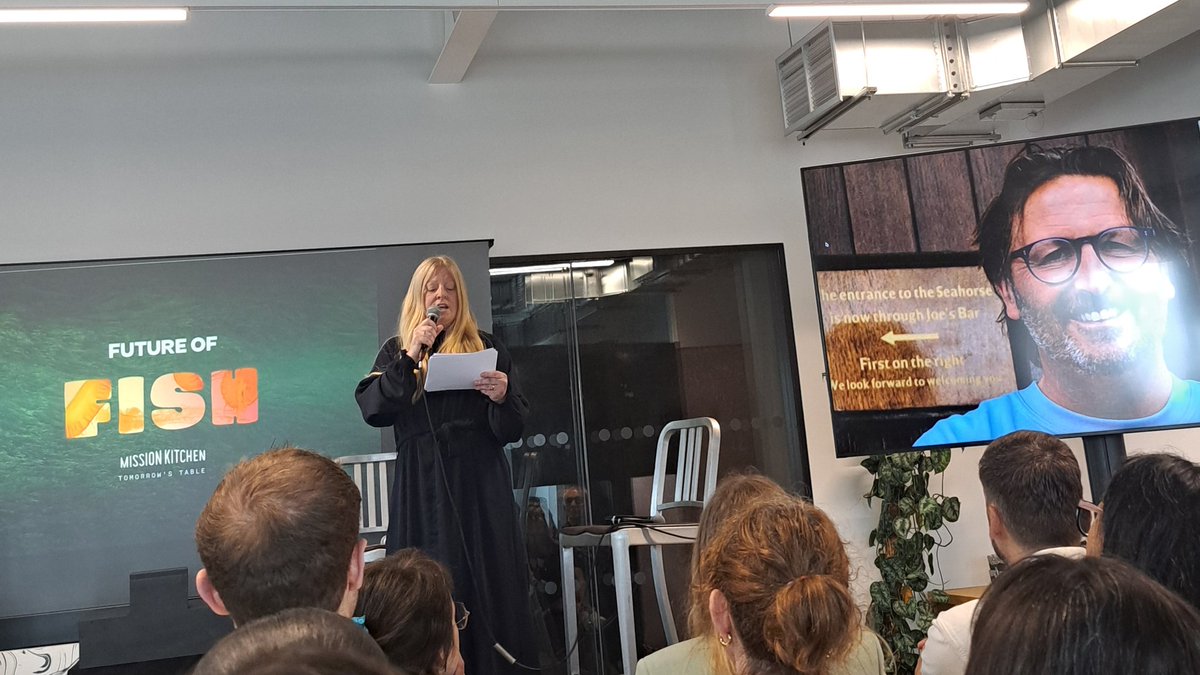 women_food_wifi's tweet photo. Important to help consumers become aware of seasonality of fish &amp; seafood. Plus the future proof aspects of offshore seafood. Great opening by @jennyljefferies at @mission_kitchen #FutureofFish 🎣🐠 Bridging gap between consumer &amp; producer https://t.co/RLfb8GhSJe