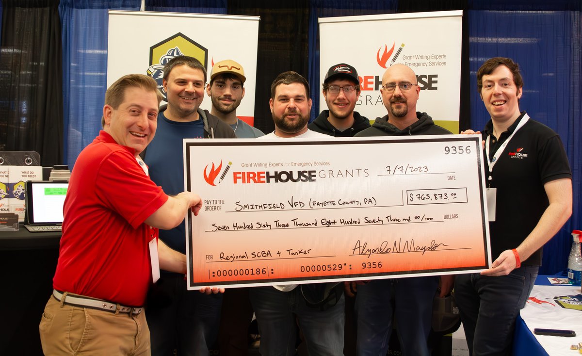 FirehouseGrants's tweet photo. Fun moments from the Monroeville Fire Expo back in March:
We had some BIG CHECKS at the event!
Also, Harry talked with show attendees about successful grant strategies.
The real star of the show, though, was the rescue dog skillfully standing on top of the fire hydrant! https://t.co/UlMoU11Adx