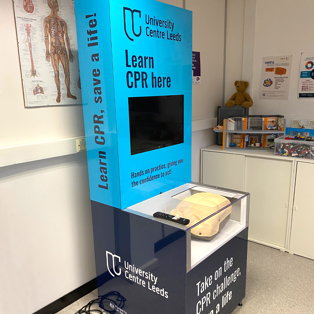 Print_ForSkwls's tweet photo. The government are building on existing school requirements to teach first aid. To support this, we're producing CPR training units designed to help develop life-saving skills independently. Contact us to learn more. #PrintForSchools #restartaheart #LearnCPR @TheBHF @InnosonianE https://t.co/NNGejaWwKH