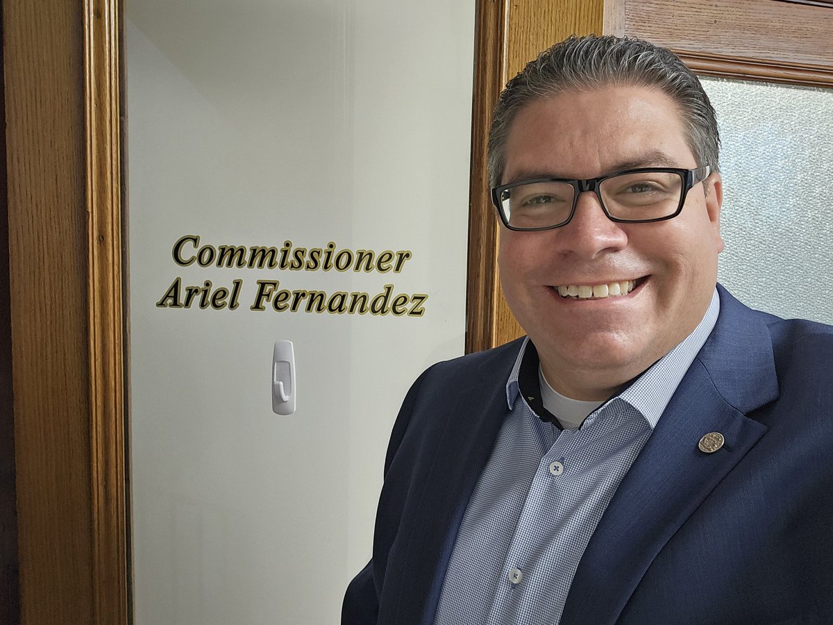 Your Commissioner is in and ready to hear from you. Office Hours today from 8-11. I look forward to speaking with you. #CoralGables #ResidentsFirst