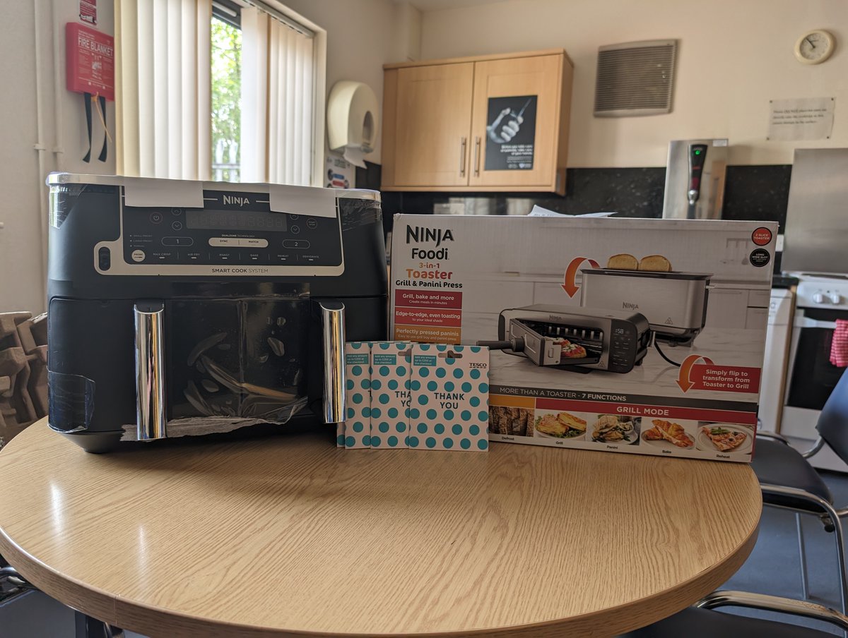 Huge thanks to the family of the late Mr Thomas Rae who following his funeral service used money raised via the collection to buy the team at Lockerbie an air fryer, toaster and £200 Tesco vouchers. Lovely generosity Ali Donowho, Technician, with Mr Rae's granddaughter Emma Rae