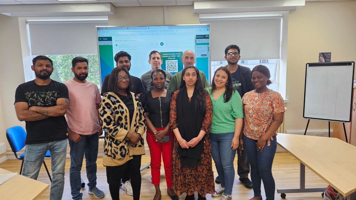 A wonderful welcome to our ñew colleagues who have joined us this week as support workers in different fields  <a href="/ImperialPeople/">Imperial People 💙</a> <a href="/BrightsparkArun/">Arun M Krishnarayan</a> @asante_dinah <a href="/emerdiegoRN/">Emer Diego</a> . It always great to see the start of their journey <a href="/ImperialNHS/">Imperial NHS 💙</a> .