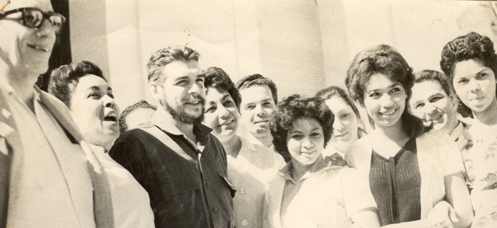 El 23 de mayo de 1963 #Cuba 🇨🇺 envió a Argelia la primera misión médica internacionalista cubana en la historia de la Revolución, dando inicio así a una colaboración solidaria y desinteresada en apoyo a otros pueblos del mundo, que aún impacta millones de vidas.

#CubaSalva