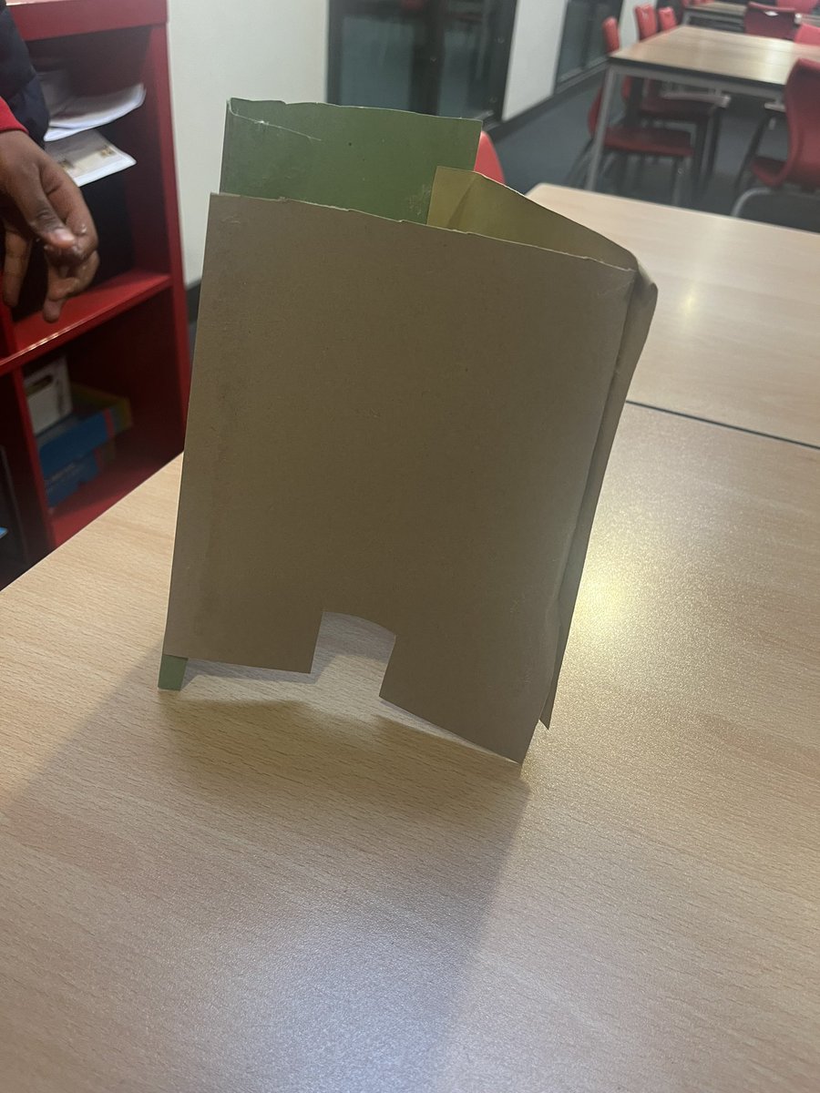 NewParkPrimary's tweet photo. More bug hotels!π#NP_DT https://t.co/5ENL6hNvmz