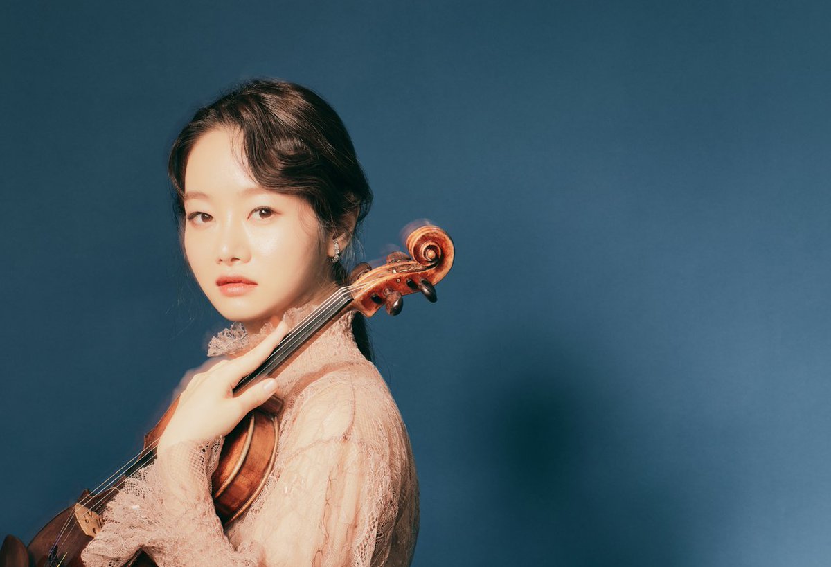 'Music begins where the possibilities of language end.' - Jean Sibelius

🎻@BomsoriKim plays Sibelius #Violin Concerto tonight in #Glasgow & tomorrow in #Aberdeen. And Chief Conductor Ryan Wigglesworth conducts Bruckner Symphony No.7

Recorded for future broadcast on @BBCRadio3