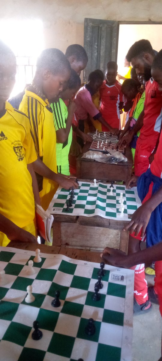 chessforchild's tweet image. Still unleashing the mind power!!
Game of chess for all children 😁
We engaged the students of holy cross high school uturu.
For Sponsorship of our outings please kindly connect our DM
#chesspower
#brainpower
#abiachess
@ndekekwe @Spotlight_Abby @Sports_Doctor2 @Chess_Heights