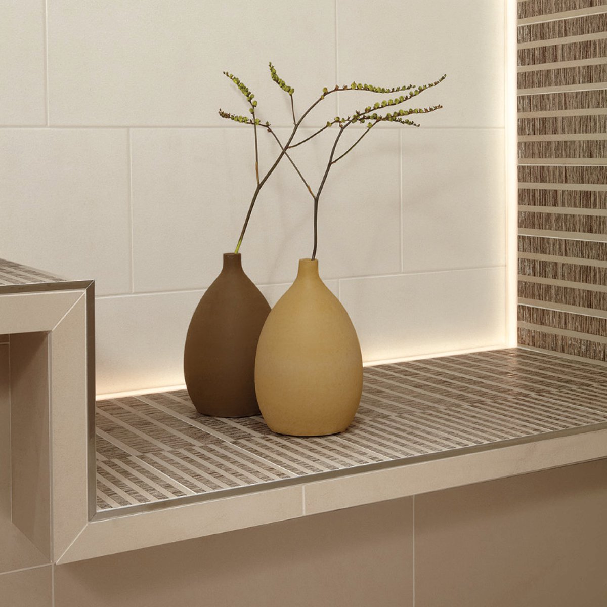 BlankeCorp's tweet photo. The BLANKE NYE colors are spot-on for the latest interior design trends. See how the BLANKE EDGE PROTECTOR seamlessly matches the tile , creating a flawless, coordinated look. Beige is all the rage—elevate your space with this chic and trendy hue!
#blanke #tiletrim  #tiletrend https://t.co/kMMk1Icabw