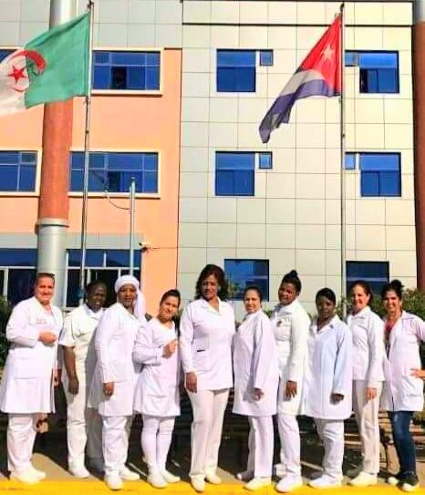 🇨🇺🩺🇩🇿  23 mai 1963 - Il y a 61 ans que la première brigade médicale cubaine a été envoyée à nos frères de l'#Algérie à l'initiative de #Fidel

❤️Hommage à tous les médecins🇨🇺 qui sauvent millions des vies dans le monde!

#CubaSalva #CubaEsSalud