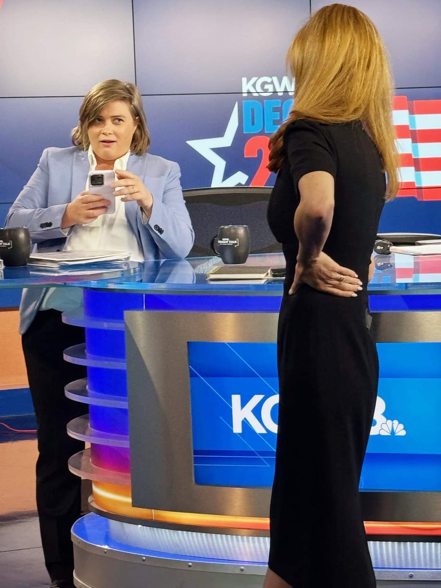 "Ok, Tweed." -<a href="/AnneEllisonn/">Annie Ellison</a> #KGW #electionnight