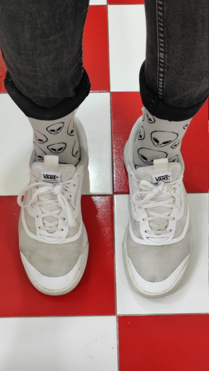 ErrorVacui's tweet image. Esta noche a las 00:00 temita nuevooo yeeeeeeeeeyeyeeeeeeeeeeeeeeee