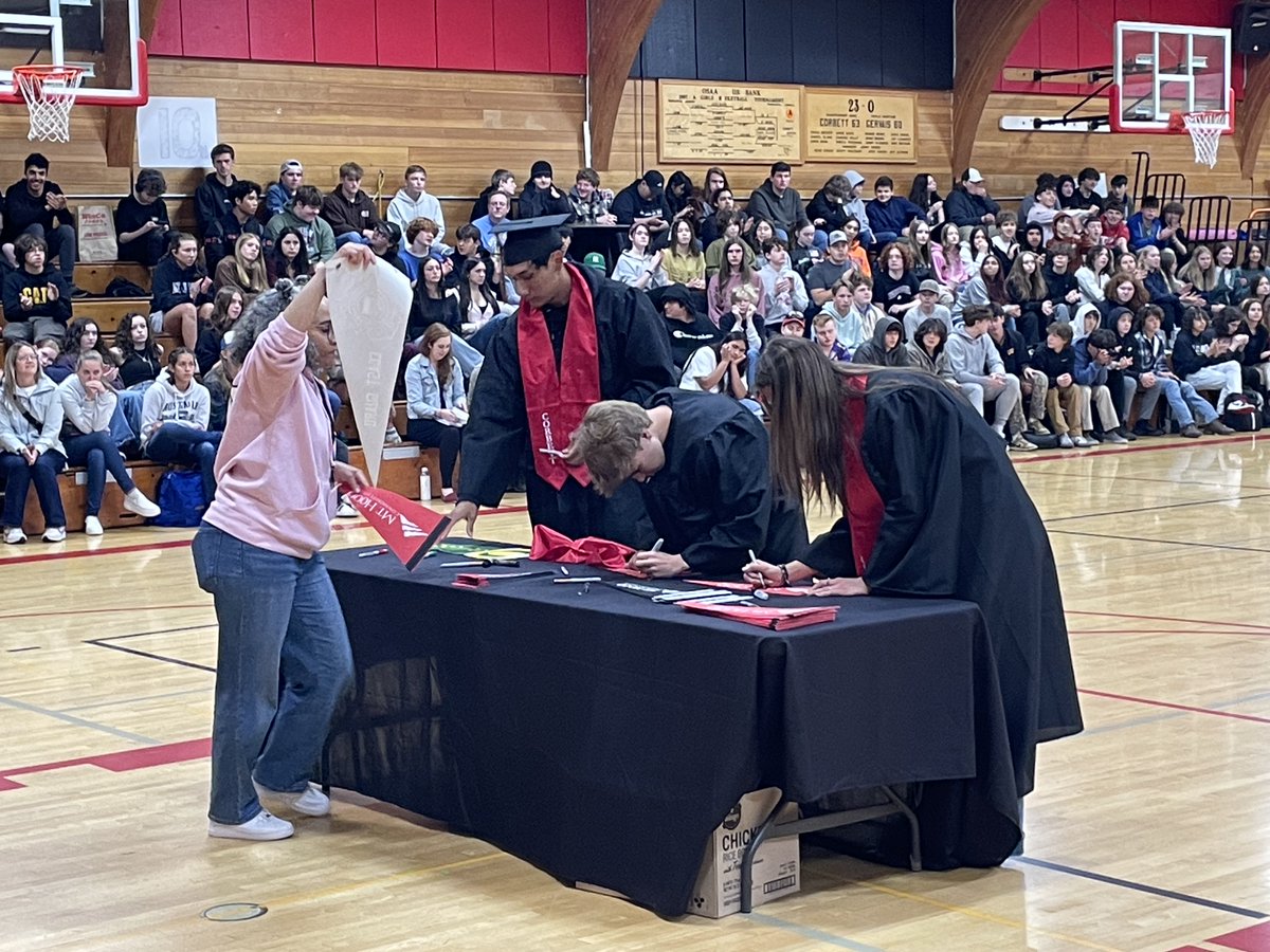 derwood73's tweet photo. One of the best @CorbettSchools HS traditions... pennant signing. As a graduation requirement, each student must be accepted into a college or trade school. We obtain a pennant from each school and students sign them on their last day. The pennants are hung in the HS. #OneCorbett https://t.co/FLsmUJ83NN
