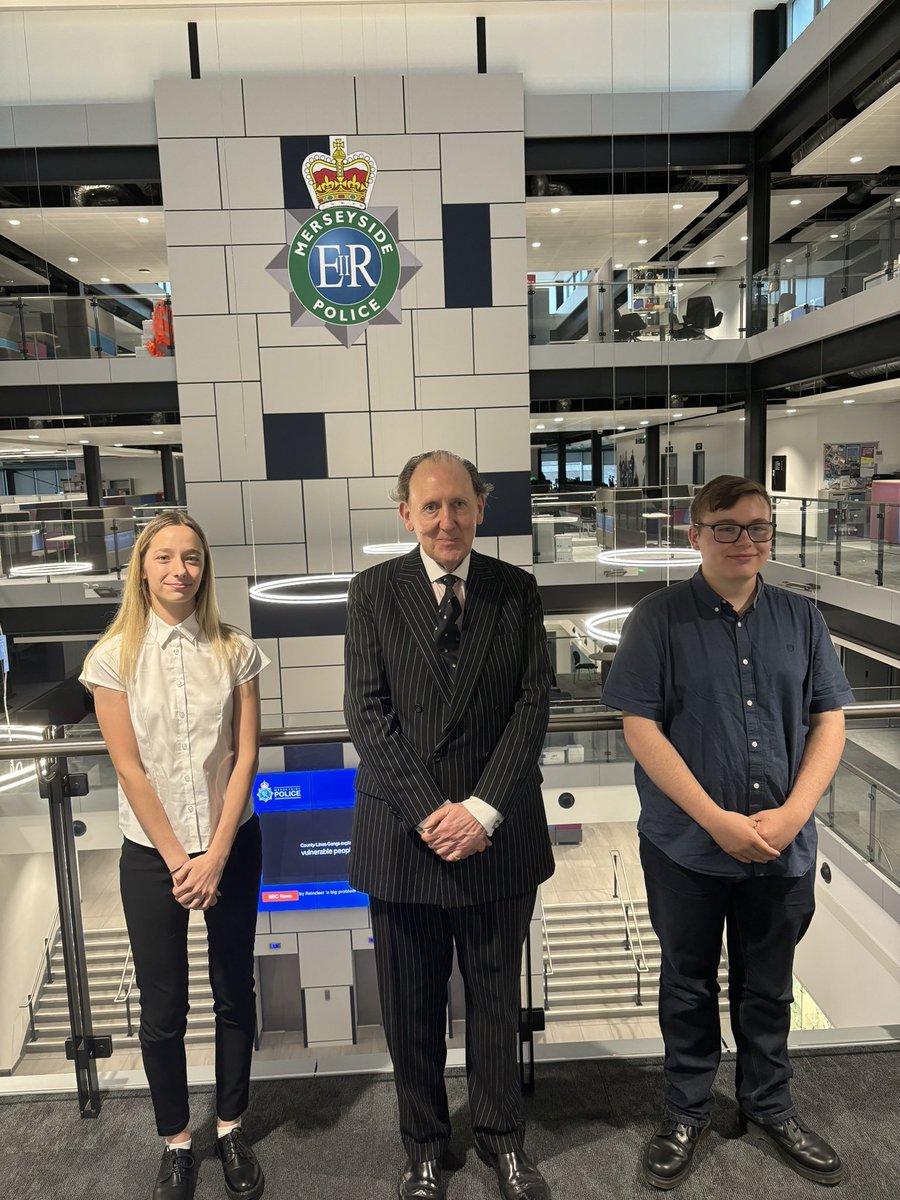 Our two successful high sheriff cadet applicants, Alicia & George have had the please of meeting @HS_Merseyside and will now escort the High Sheriff for the next year at engagements and represent @MerseyPolice . I am sure they will have amazing year ahead 👏👮‍♂️