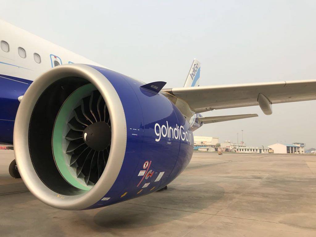 🔷After a strong profit, IndiGo has offered its cabin crew and pilots a bonus of 5% of their salaries. 🔷IndiGo CHRO Sukhjit Pasricha said that the bonus is higher than last year's 3% due to the very good results in FY24. Source: economictimes.indiatimes.com/industry/trans…