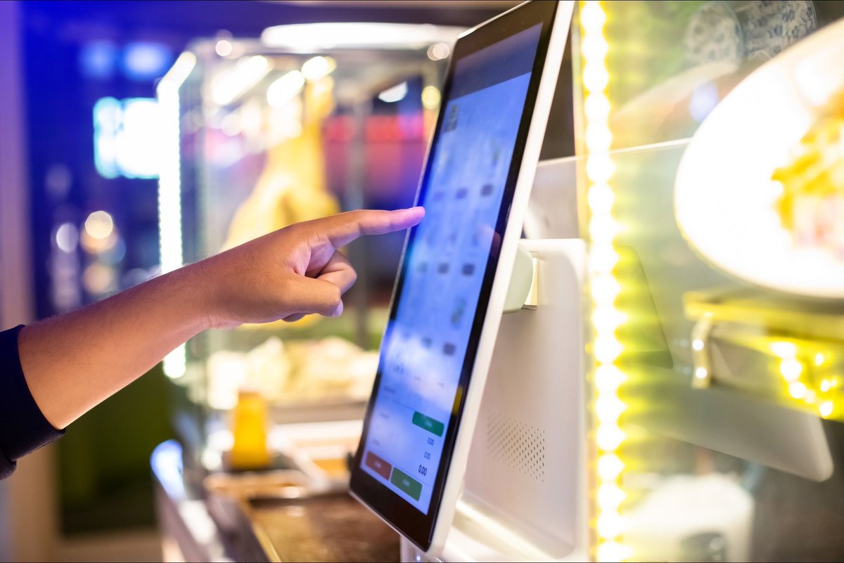 REWonline's tweet photo. Will machines become your new waitstaff and cooks? https://t.co/Pwf0fhumcU https://t.co/NyGxGa0oyL