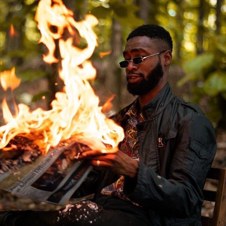 hdlssrpr's tweet image. #ONEPIECE1115 

"The Great War that ravaged the world during the void century is still ongoing"