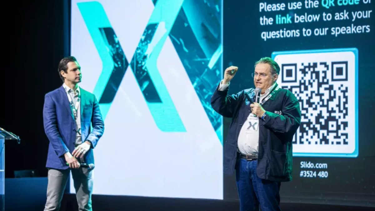 WeAreMCI's tweet photo. 🌎 The transformative power of human-AI collaboration in addressing corporate challenges. 🌎 The recent cooperation between BCG X and MCI Brazil has set a new standard for human-AI partnership. 🔗Read the complete case study to uncover the details! ➡️https://t.co/OahoeqOFRZ https://t.co/s2f3nV2kQf