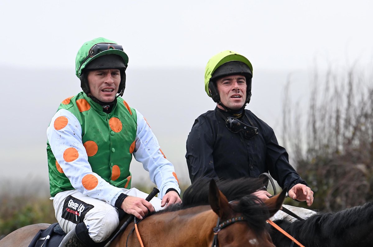 Congratulations to @bononeill1 & @robjames86 who have shared this seasons @irishp2p jockeys title, the first time since 2002 the title has been shared #QR #champions #winners 📸 healyracing.ie