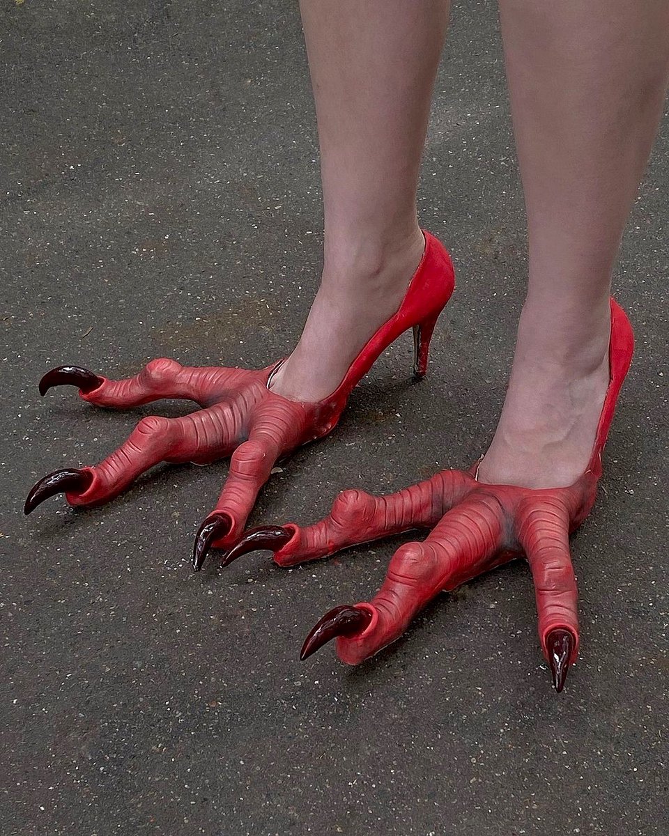 gastt Fashion tweet media