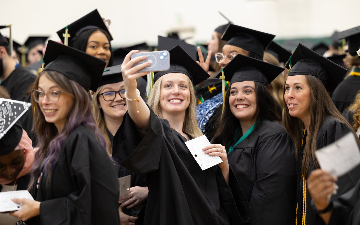 📷 IT'S PICTURE TIME! 📷

✅ Commencement Gallery I &gt;&gt; washtenaw.cc/comm24i
✅Commencement Gallery II &gt;&gt; washtenaw.cc/comm24ii
✅Commencement Rehearsal &gt;&gt; washtenaw.cc/comm24re
✅Honors Convocation &gt;&gt;  washtenaw.cc/hon24