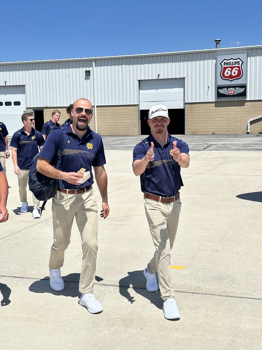 NDlacrosse's tweet photo. Next Stop: Philly

#GoIrish☘️ https://t.co/QSfByzfeeW