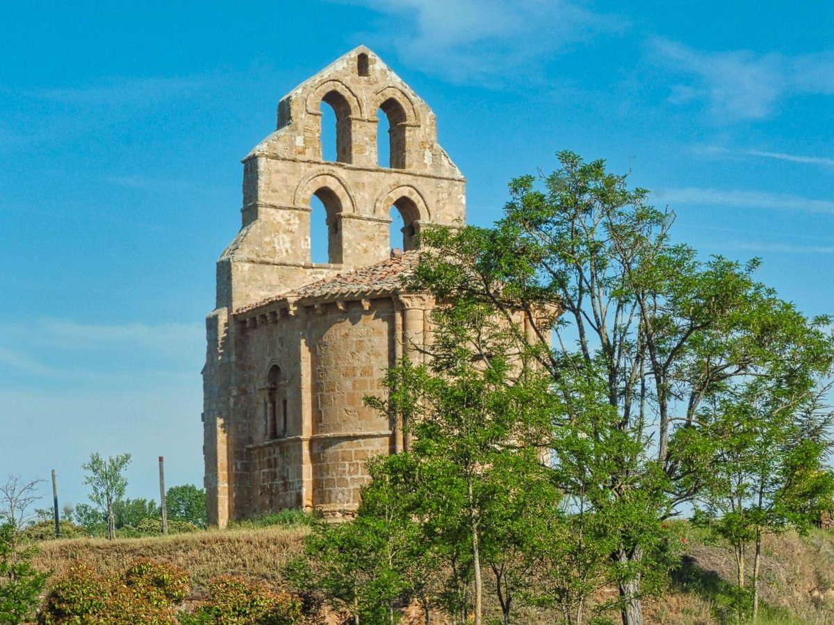 Románico en España tweet media