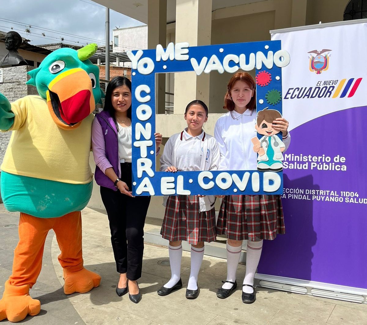 Salud_Loja's tweet photo. "Al reanudar la vacunación, no solo nos protegemos nosotros, sino que también demostramos nuestro amor y responsabilidad hacia los demás", expresó Fabricio Salas director del Distrito 11D04. https://t.co/i5Vs2X1clB
