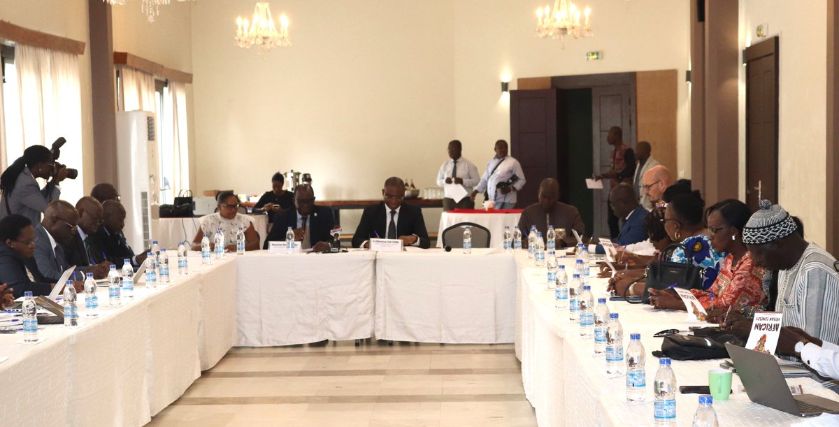 FAOCaboVerde's tweet photo. 🎣 Coastal Fisheries Initiative – West Africa -
Closing Workshop 🇨🇻 🇨🇮 🇸🇳
🗓️May 22-26
📍 Côte d'Ivoire 🇨🇮
+40 attendees
Promoting the exchange of best practices in artisanal fisheries management 🐟
#CFIgef
#sustainablefisheries #smallScaleFisheries https://t.co/H2ElhLxA0m