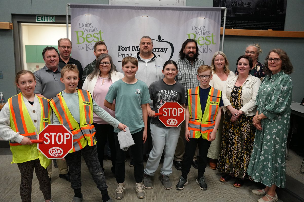 Thank you to @Dickinsfield for showcasing their excellent AMA Safety Patrol program to our Board of Trustees last night at our May Board Meeting. @annaleeskinner @LindaMywaart #FMPSD #YMM #RMWB