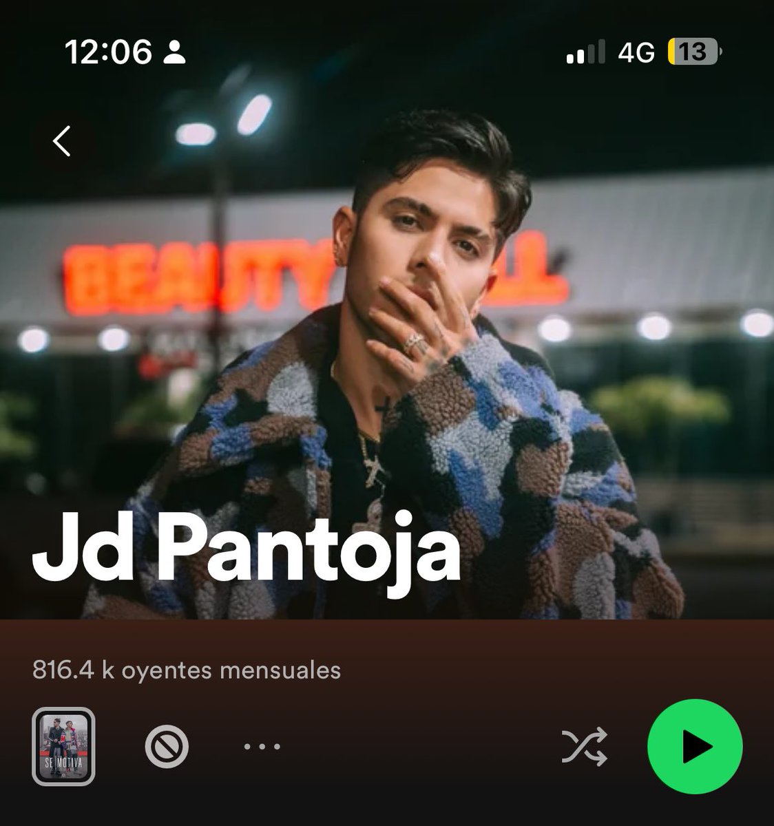 La mexa que tiene a to’mundo loco/ El tiburón de la industria 💆🏻‍♂️
Existe una barrera muy grande 🙂‍↔️