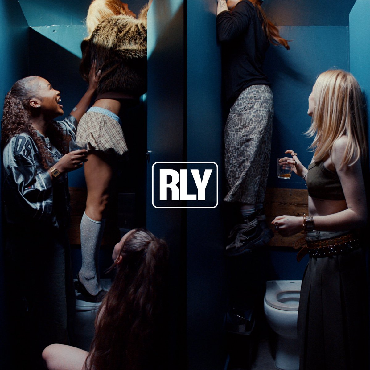 Restroom Booth Confessions. Next Friday 31/5.

This is gonna be a fun one 🚽 Pre-save it here: darco.lnk.to/RestroomBooth