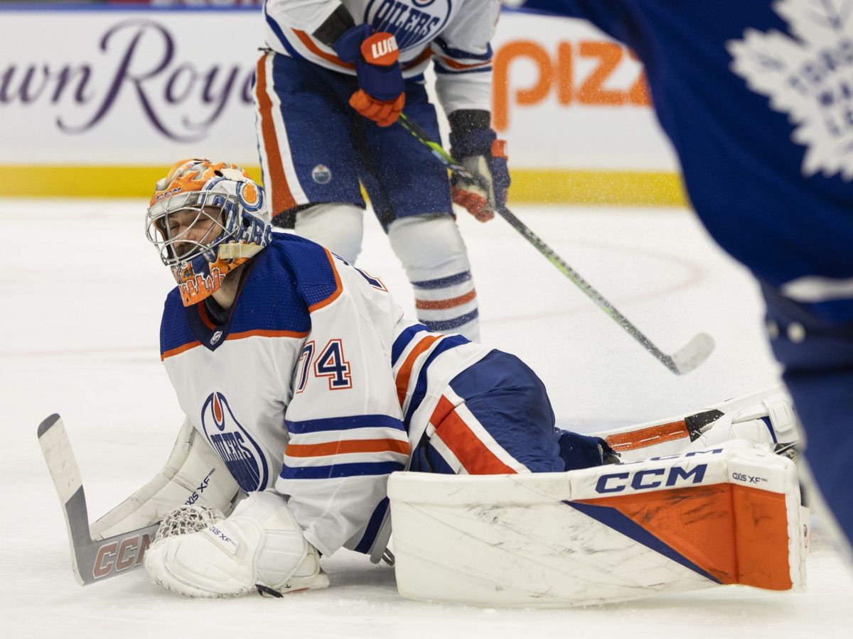 TheTorontoSun's tweet image. Canadian goaltending drought leaves no candidates of significance for 2026 Olympics, from @simmonssteve
torontosun.com/sports/hockey/…
