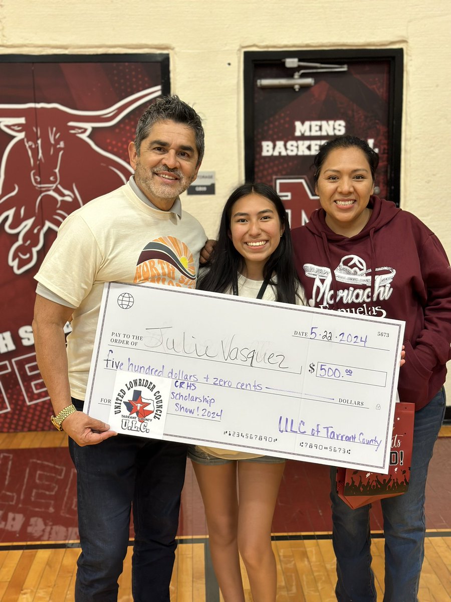 Want to thank ULC for their generous gift to our 2 seniors! Thank you guys! 
Go steers!