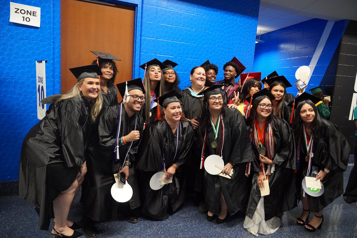ocpsotc's tweet photo. 2024 #ONEOTC Graduation Ceremony // 5.22.2024 https://t.co/am4lxfu4z5