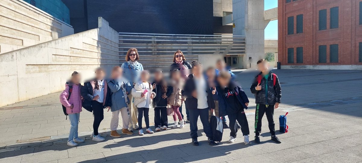 ¡Día de visita a <a href="/gadis/">Gadis</a> con los alumnos de 1º y 2º! Conociendo más sobre nuestros alimentos y una llevar una buena alimentación.

<a href="/educacyl/">Educación JCyL</a> 
<a href="/cfievalladolid/">CFIE VALLADOLID</a>